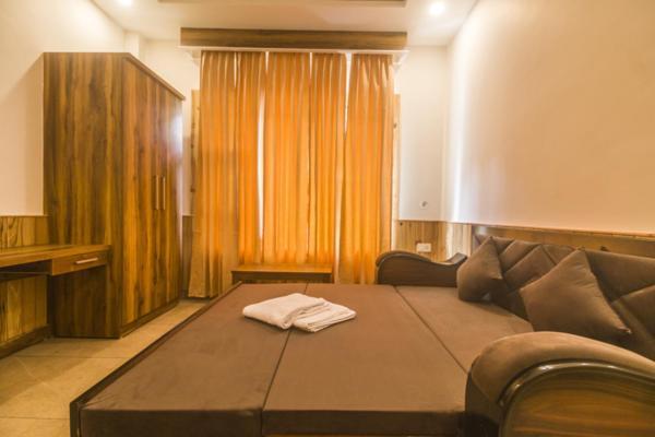 Wow Stayz2 Hotel The Lodge Dharamshala Luaran gambar