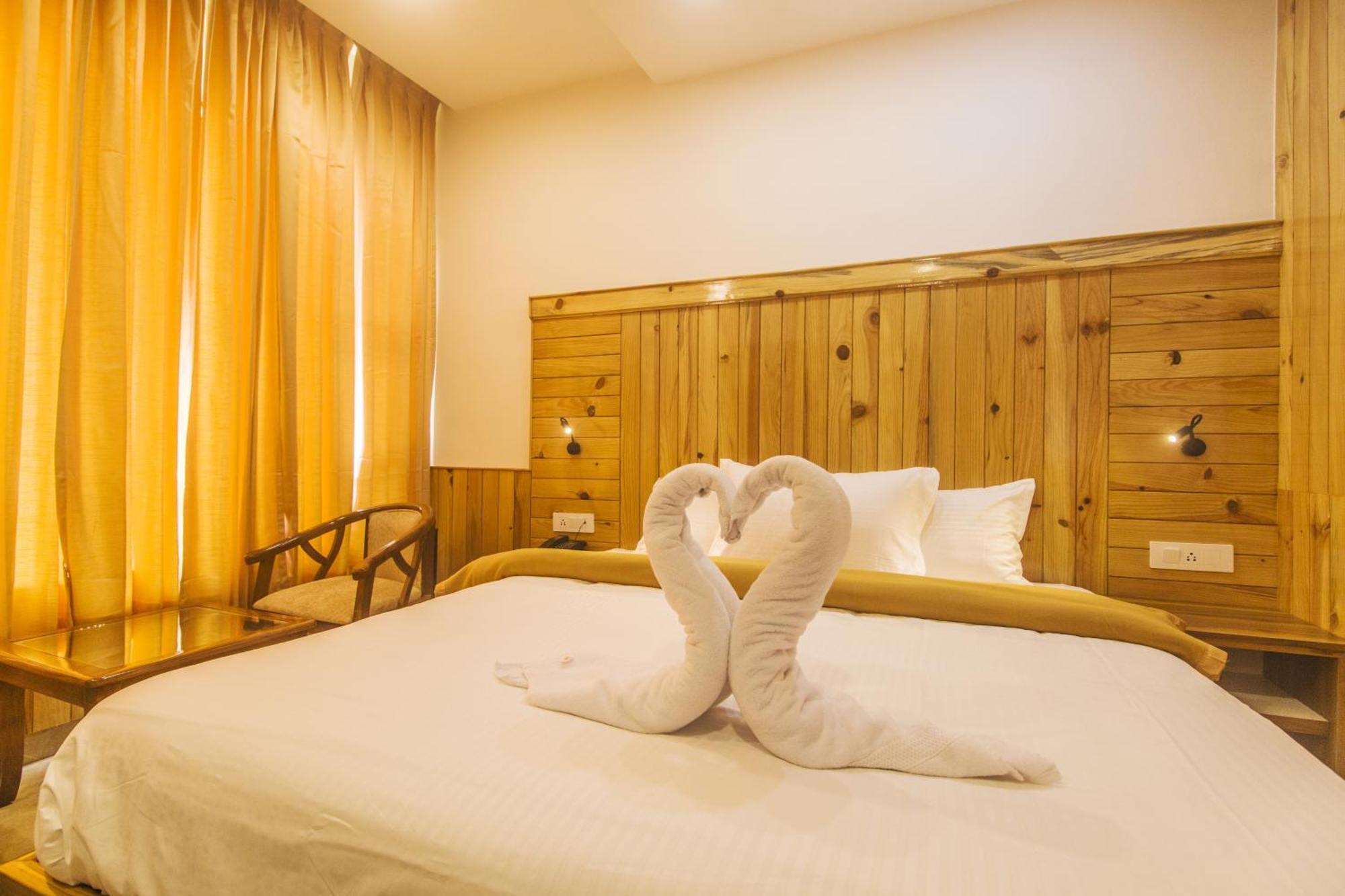 Wow Stayz2 Hotel The Lodge Dharamshala Luaran gambar
