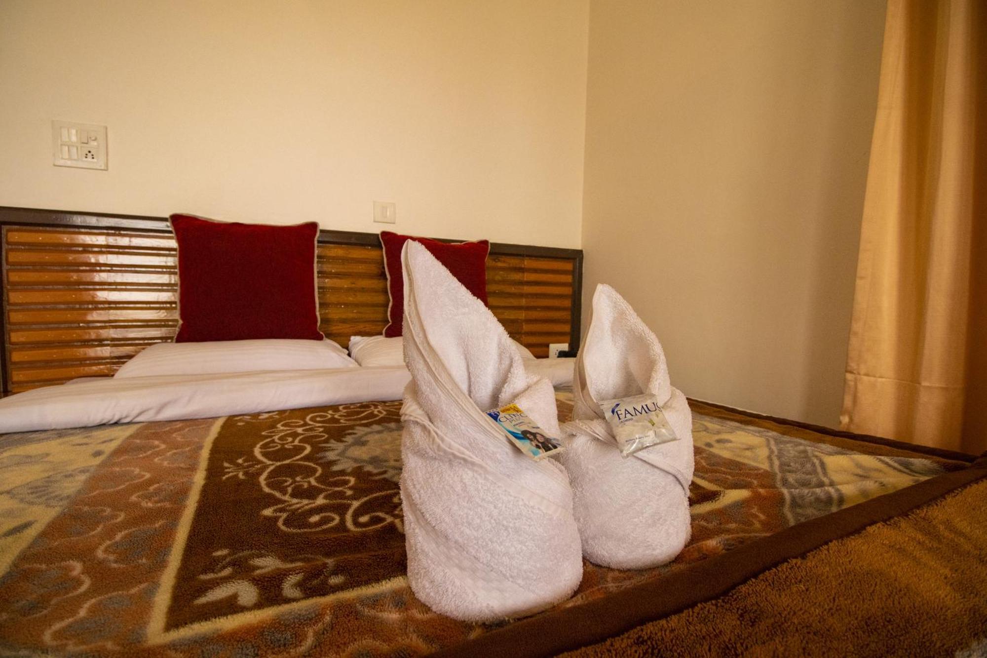 Wow Stayz2 Hotel The Lodge Dharamshala Luaran gambar