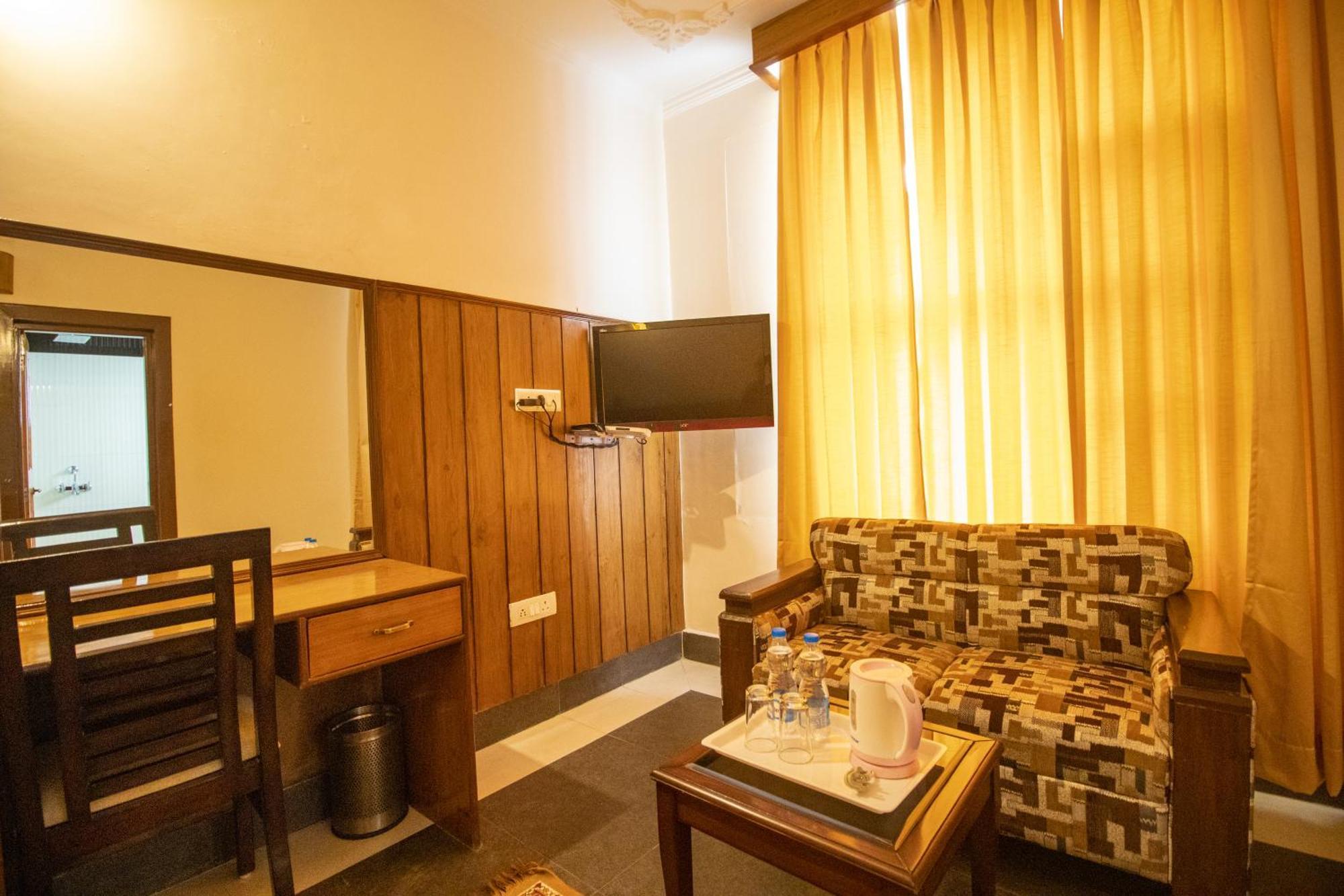 Wow Stayz2 Hotel The Lodge Dharamshala Luaran gambar