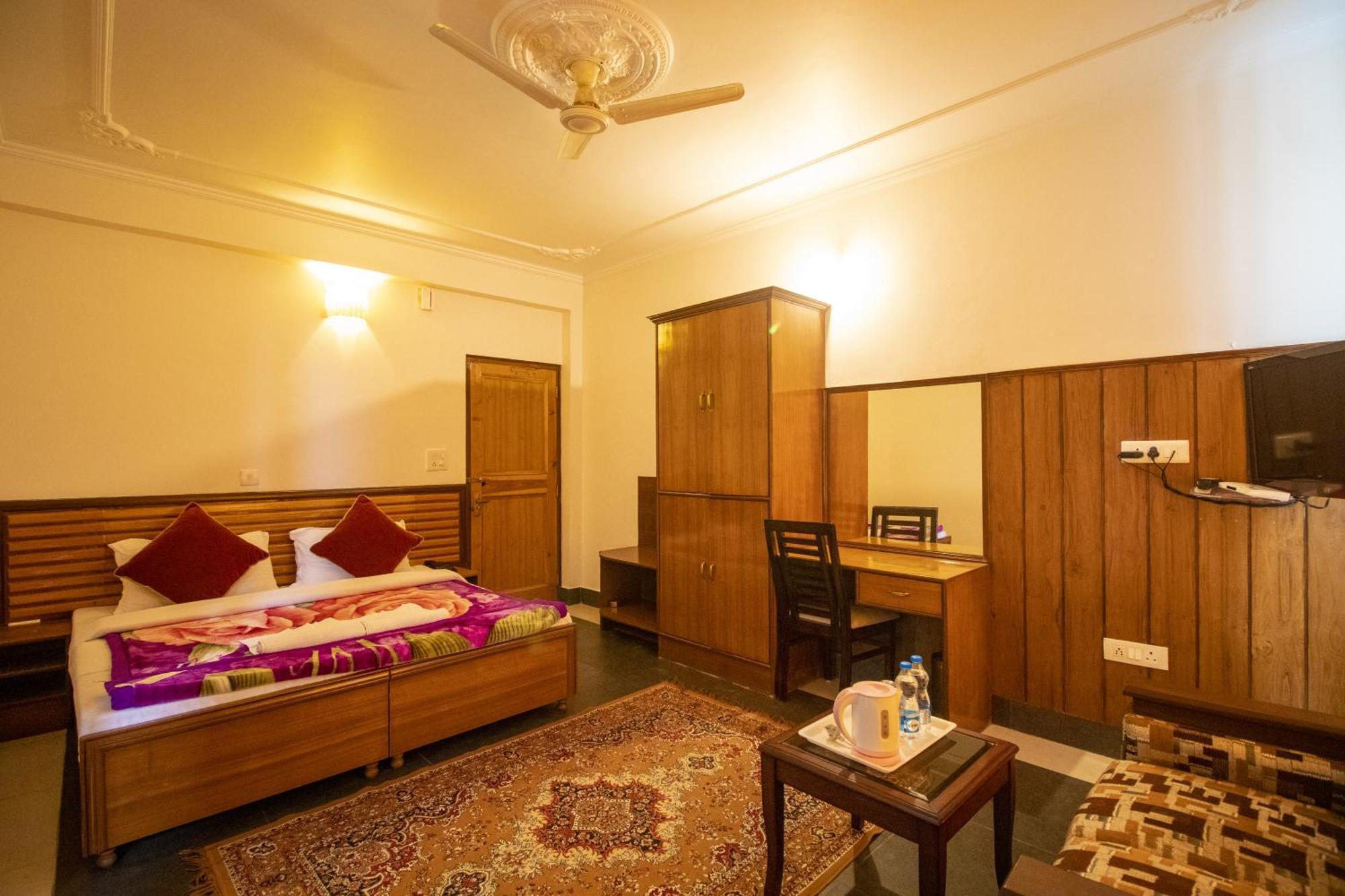 Wow Stayz2 Hotel The Lodge Dharamshala Luaran gambar