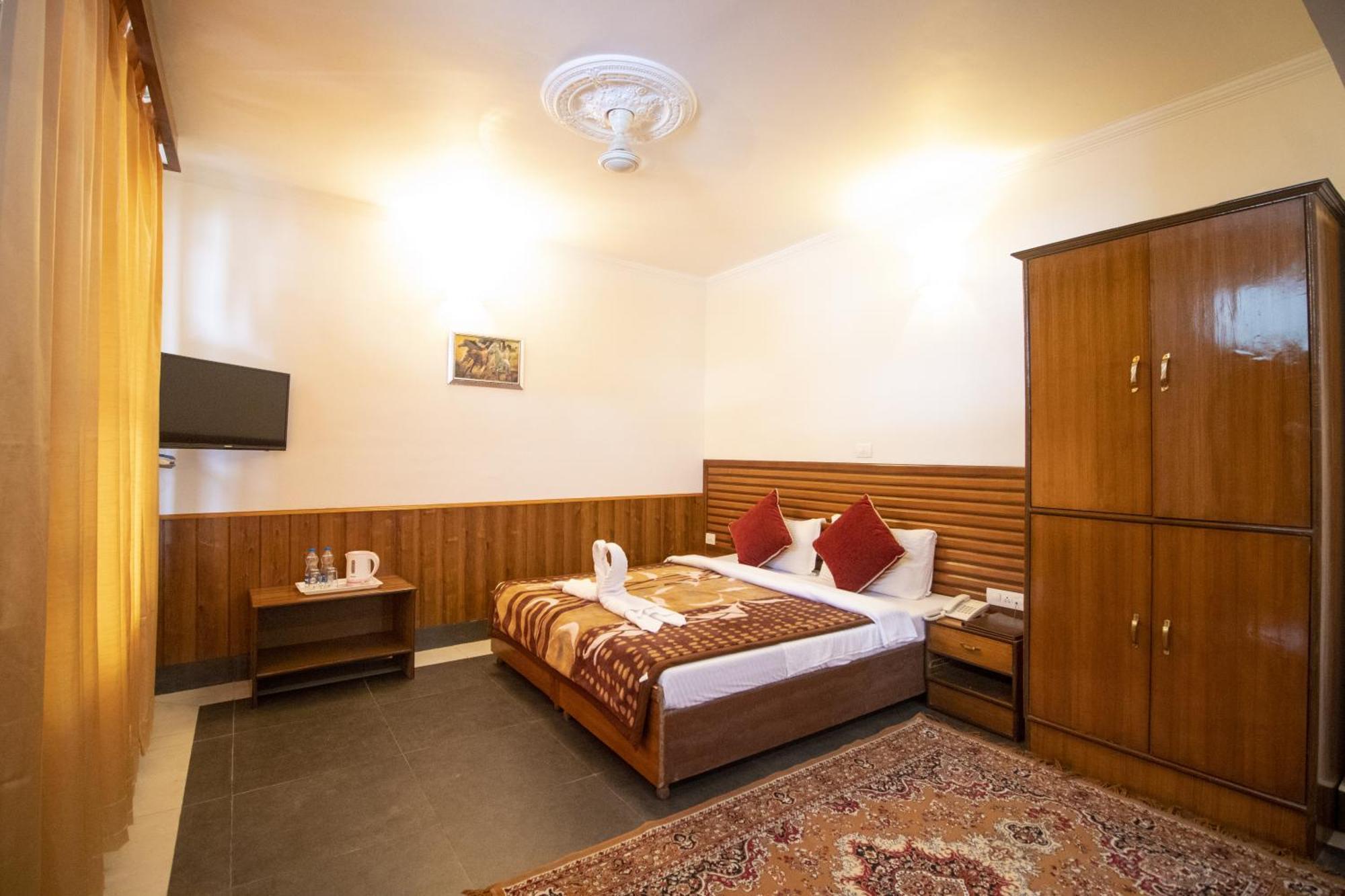 Wow Stayz2 Hotel The Lodge Dharamshala Luaran gambar